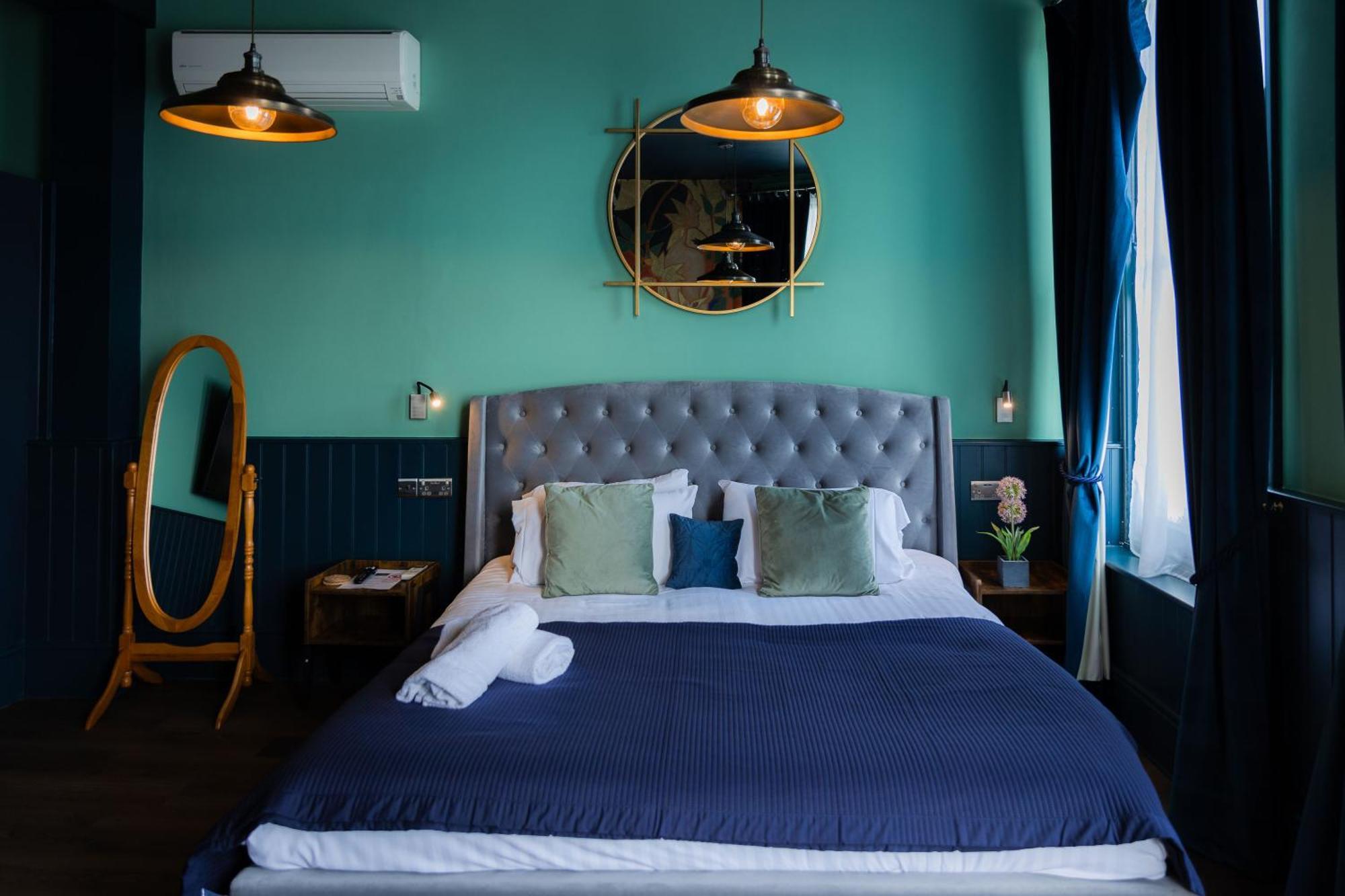 Hotel The Clarendon Deal