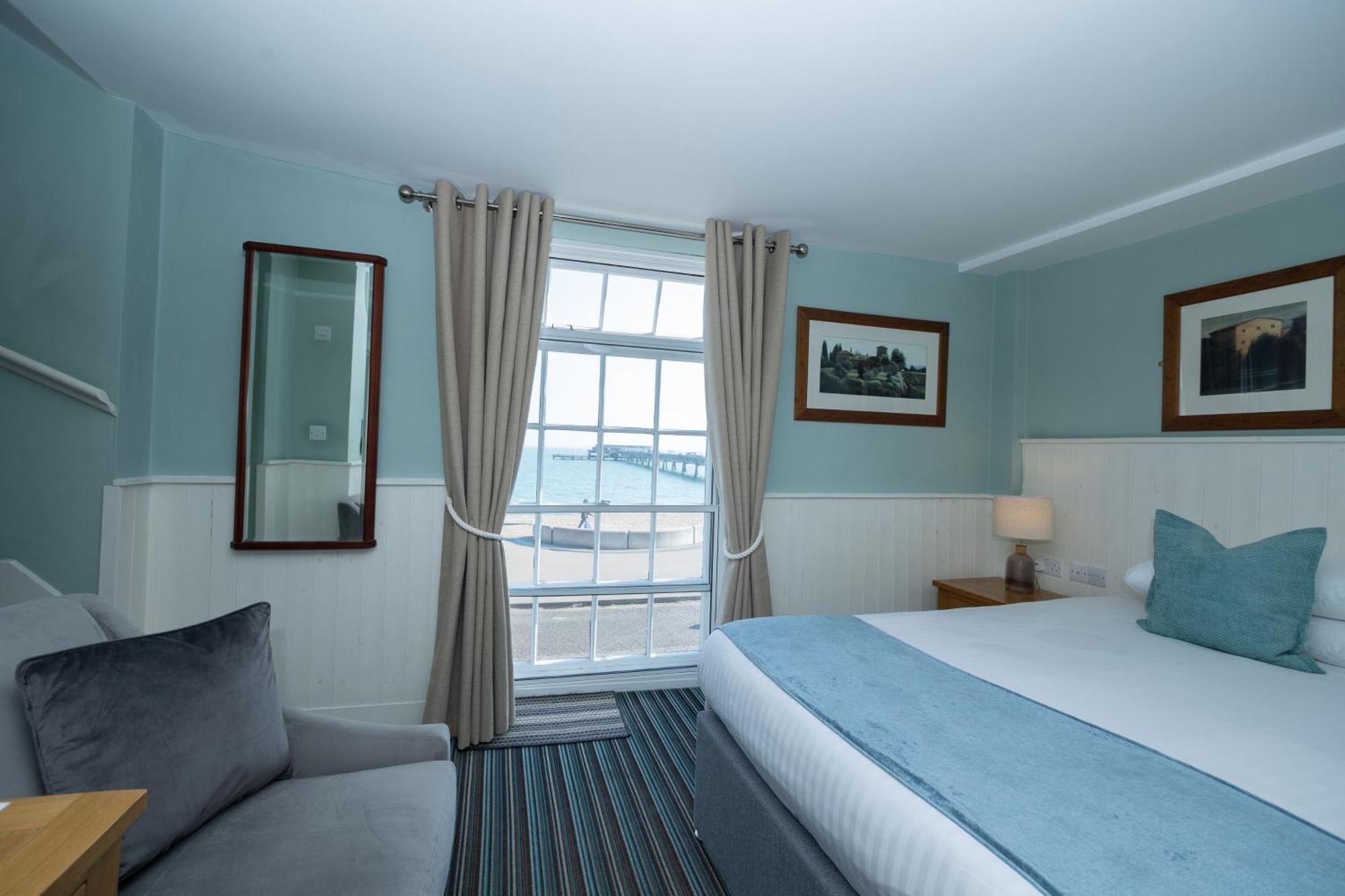 Hotel The Clarendon 3*