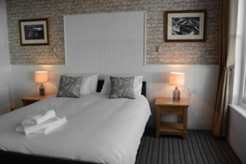 Hotel The Clarendon